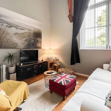 Lofty Apartment In פלימות' מראה חיצוני תמונה