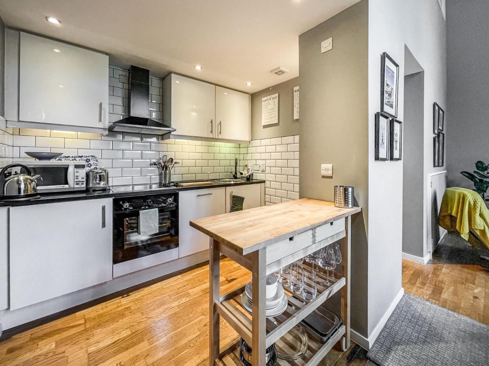 Lofty Apartment In פלימות' מראה חיצוני תמונה