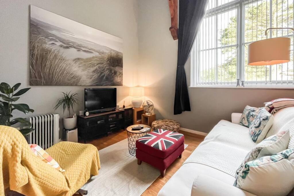 Lofty Apartment In פלימות' מראה חיצוני תמונה