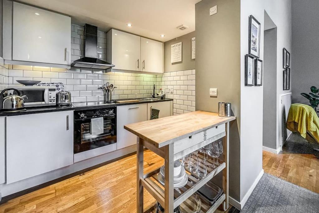 Lofty Apartment In פלימות' מראה חיצוני תמונה